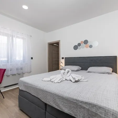 Luxury Ii With Heated Pool, Jacuzzi & Sauna *