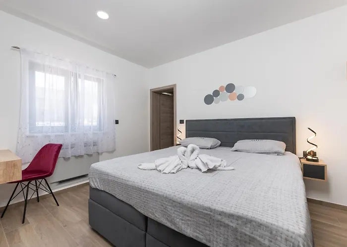 Luxury Ii With Heated Pool, Jacuzzi & Sauna *